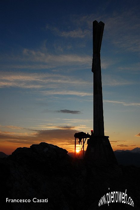15 Croce al tramonto.jpg